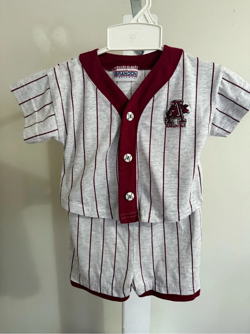Brandon sportswear new without